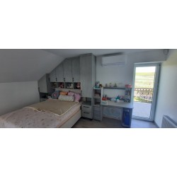 Mobilier dormitor pentru mansardă cu tavan înclinat Luna A-94